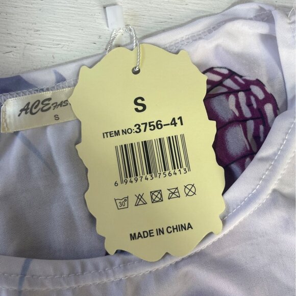 Ace Fashion Butterfly Print Short Sleeve Shirt Top Womens Small Gray Pink New - Picture 8 of 9